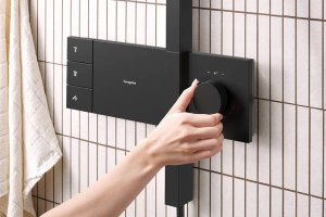 Termostatinė dušo sistema HANSGROHE Raindance Alive Q 210/340, 1 srovės, spalva - juoda matinė (matt black)