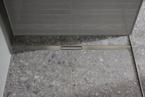 Dušo latako grotelės Geberit CleanLine30 90 cm, poliruoto nerūdijančio plieno