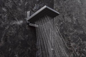 Dušo galva su laikikliu iš sienos HANSGROHE Pulsify E 260, 2 srovių, EcoSmart, spalva - chromo (chrome)