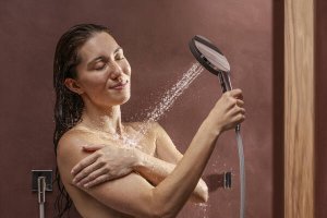 Rankinė dušo galva HANSGROHE Raindance Alive Select S 125, 3 srovių, spalva - chromo (chrome)