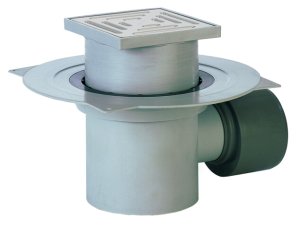 Trapas DN75/110 horizontalus su flanšu, plastiko grotelės 147x147mm/138x138mm