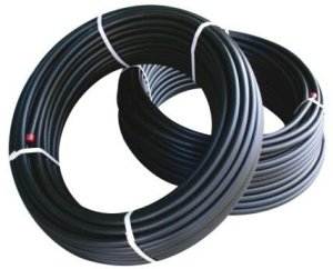 Lauko vandentiekio vamzdis iš polietileno (PE) DN90x5.4 mm PN10 (rulonas  - 100 m)