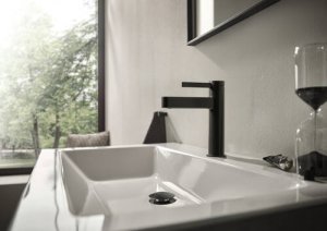 Praustuvo maišytuvas HANSGROHE Finoris 110 CoolStart, su "push-open" dugno vožtuvu, spalva - šlifuoto juodo chromo (brushed black chrome)