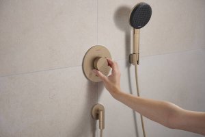 Dekoratyvinė dalis potinkiniam termostatiniam maišytuvui HANSGROHE Ecostat Comfort S, 2 funkcijos, spalva - šlifuotos bronzos