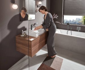 Praustuvo maišytuvas HANSGROHE Vivenis 110 CoolStart, su dugno vožtuvu, spalva - šlifuoto juodo chromo (brushed black chrome)