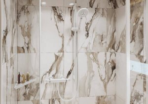 Termostatinis dušo maišytuvas HANSGROHE Ecostat Comfort, spalva - balta matinė