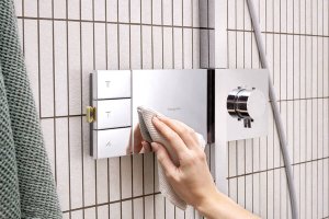 Termostatinė dušo sistema HANSGROHE Raindance Alive S 300, 2 srovių, spalva - chromo (chrome)