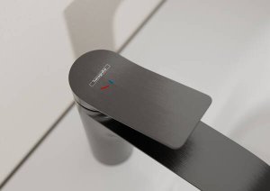 Praustuvo maišytuvas HANSGROHE Vivenis 250 CoolStart, be dugno vožtuvo, spalva - šlifuoto juodo chromo (brushed black chrome)